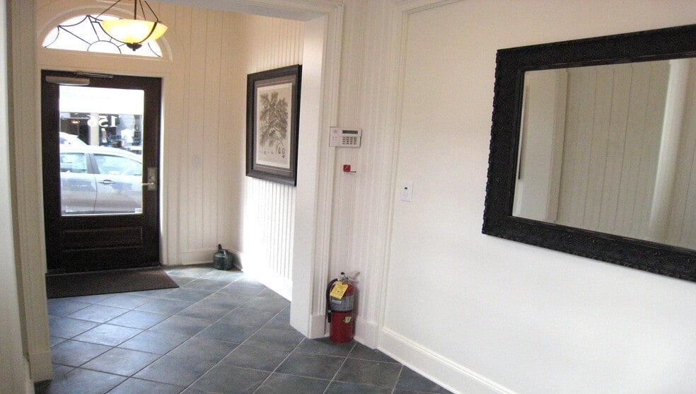 More Photos Of 156 Katonah Ave, Katonah Restaurant For Lease