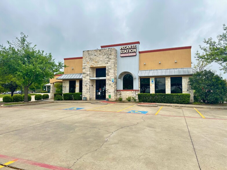 More Photos Of 1005 W Pecan St, Pflugerville Restaurant For Sale