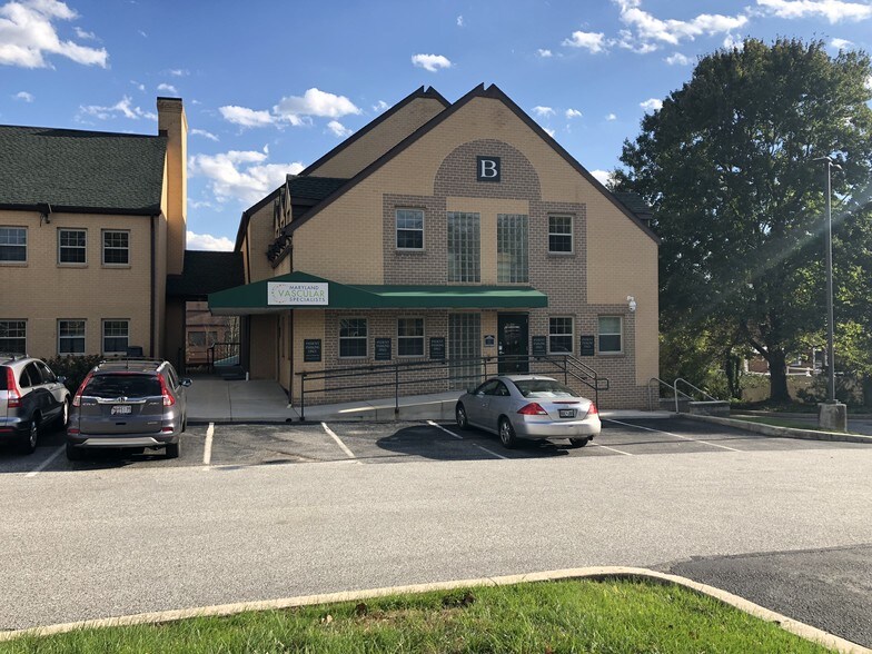 More Photos Of 1212 York Rd, Lutherville Medical For Sale