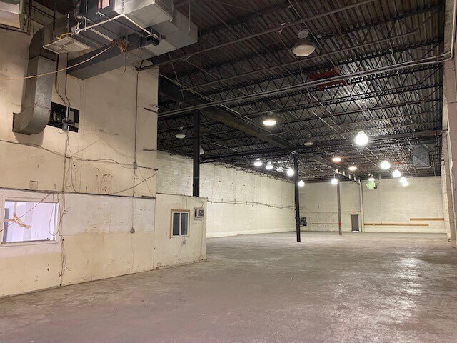 More Photos Of 467-475 Mundet Pl, Hillside Warehouse For Lease