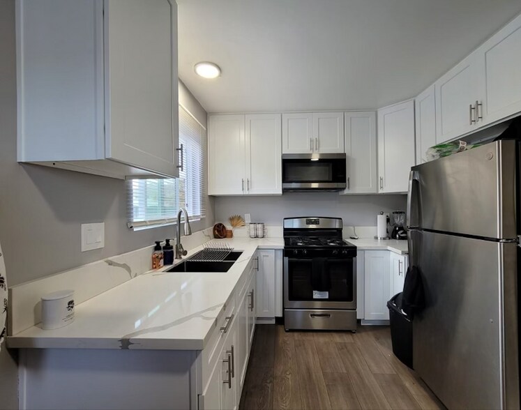 More Photos Of 919 S Prairie Ave, Inglewood Apartments For Sale