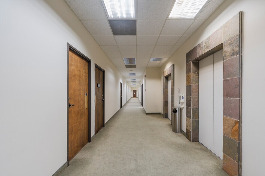 More Photos Of 302 W 5th St, San Pedro Office For Sale