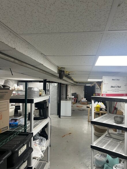 More Photos Of 3516 Ditmars Blvd, Astoria General Retail For Lease