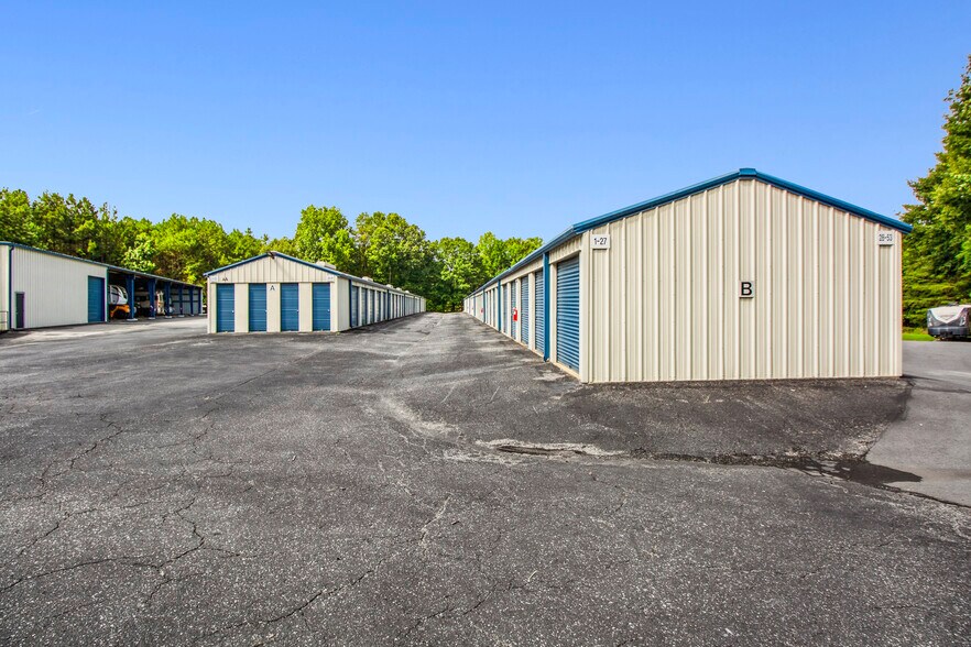 More Photos Of 124 Patrick Rd, Gastonia Self Storage For Sale
