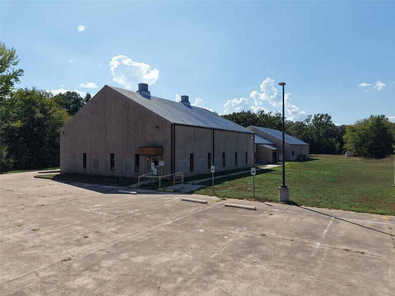 More Photos Of 4533 N FM 312, Winnsboro Industrial For Sale