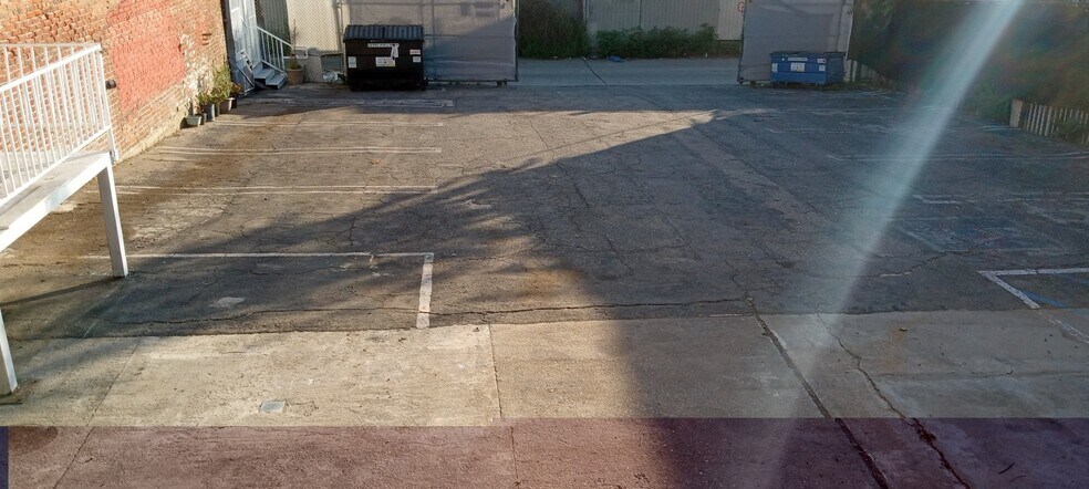 More Photos Of 1852 E 1st St, Los Angeles General Retail For Sale