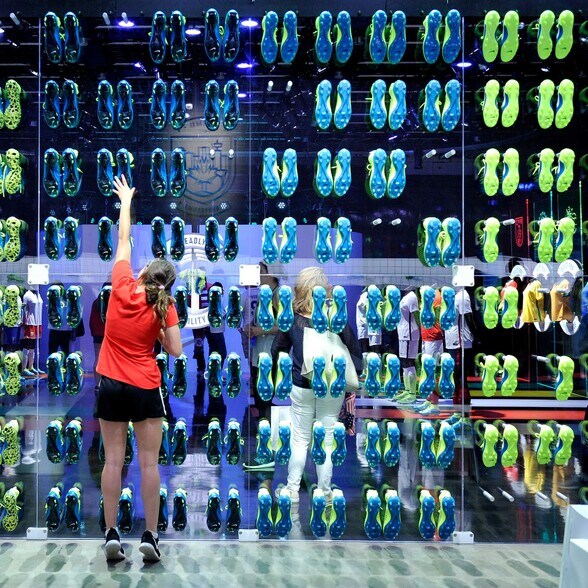 More Photos Of 5900 SW Huntoon St, Topeka Freestanding For Lease