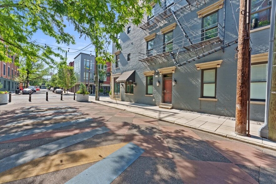 More Photos Of 1500 Race St, Cincinnati Apartments For Lease