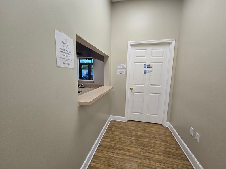 More Photos Of 4500 Hodges Blvd, Jacksonville Office For Lease