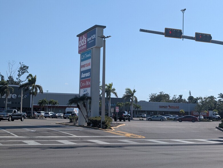 More Photos Of 1950 Grace Ave, Fort Myers Land For Sale
