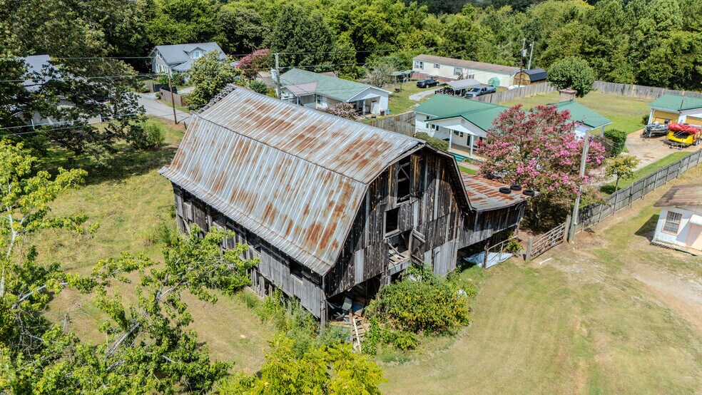 More Photos Of 1002 Us-411, Vonore Freestanding For Sale