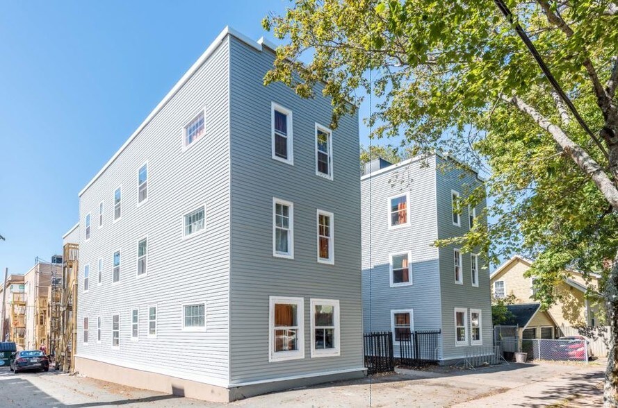 More Photos Of 1675 Oxford St, Halifax Apartments For Sale