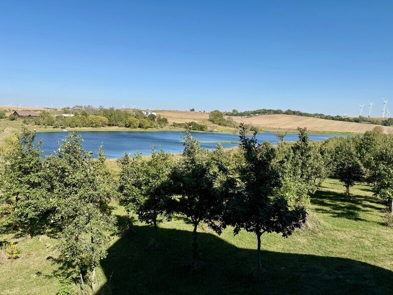 More Photos Of 41 Roosevelt Dr, Anita Specialty For Sale
