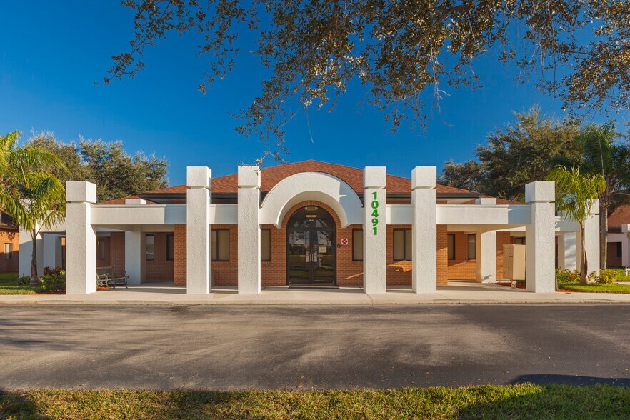 More Photos Of 10501 Six Mile Cypress Pky, Fort Myers Unknown For Lease