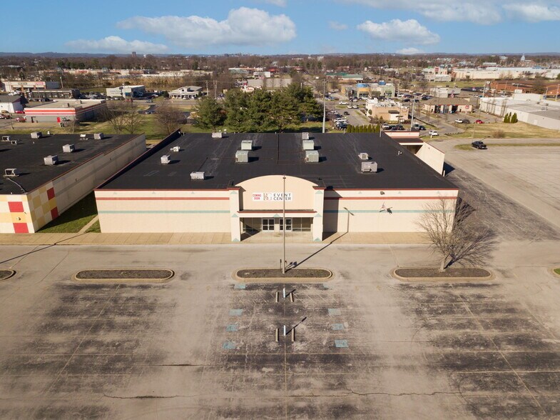 More Photos Of 2625 Scottsville Rd, Bowling Green Freestanding For Sale