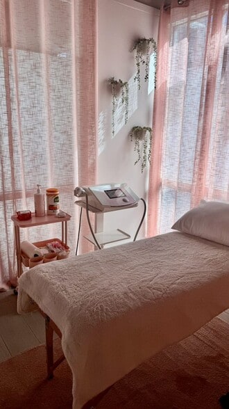 More Photos Of 12 SE 1st Ave, Delray Beach Apartments For Sale