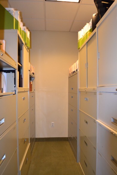 More Photos Of 1735 Post Rd, Fairfield Office For Lease
