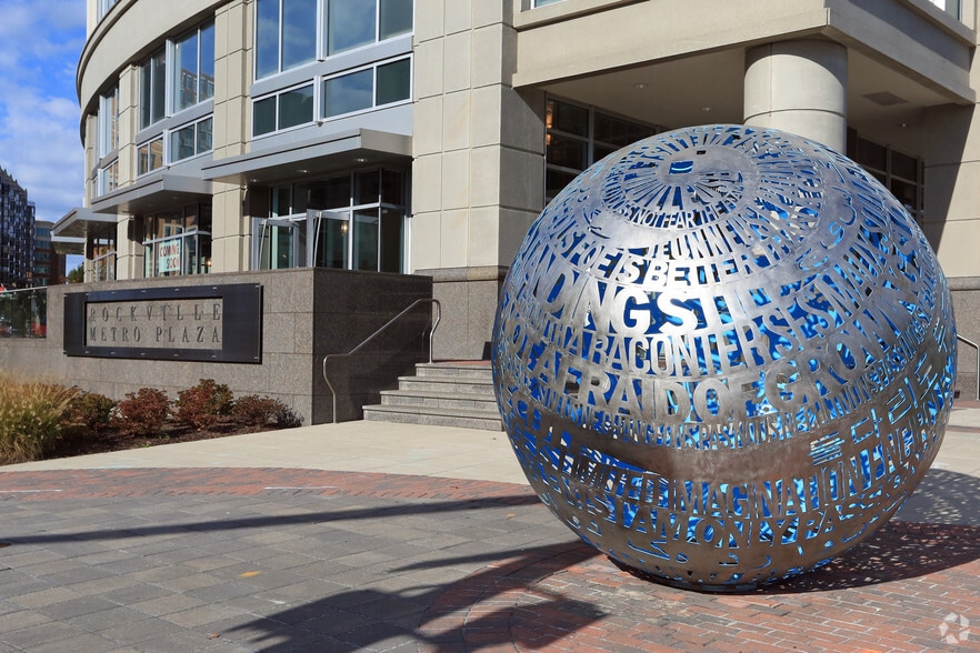 More Photos Of 111 Rockville Pike, Rockville Office For Lease