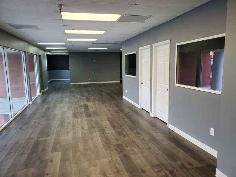 More Photos Of 8682 Beach Blvd, Buena Park General Retail For Lease