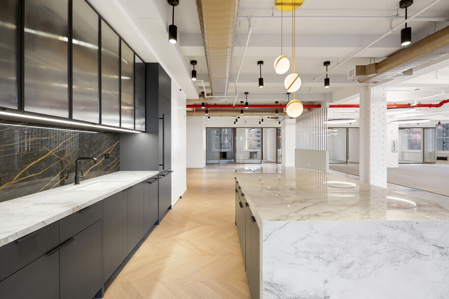 More Photos Of 1501 Broadway, New York Office For Lease