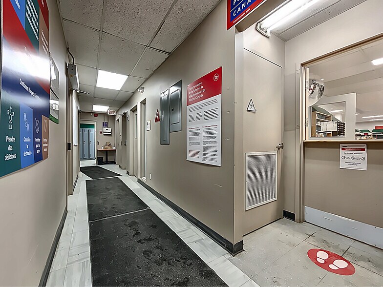 More Photos Of 3219 Boul Saint-François, Saguenay Office For Lease
