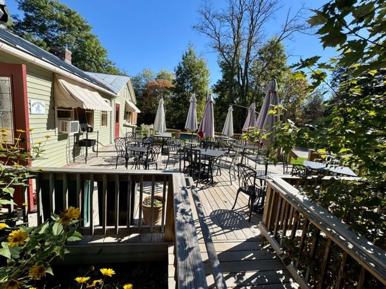 More Photos Of 3052 US-5 Rt, East Thetford Specialty For Sale