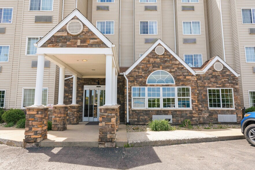 More Photos Of 15 Lawless Rd, Morgantown Hotel For Sale