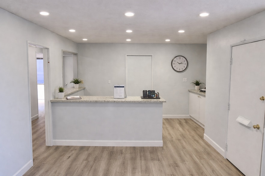 More Photos Of 3840 Woodruff Ave, Long Beach Medical For Lease