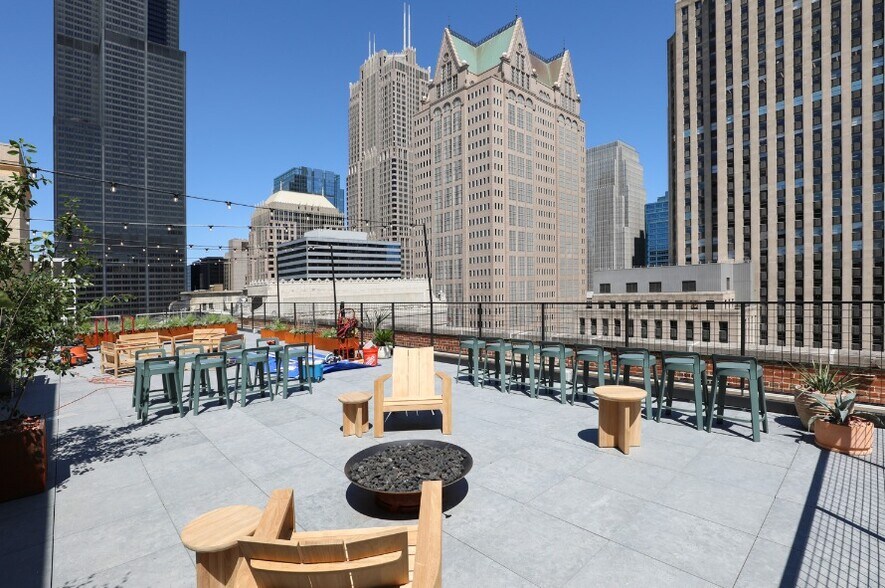 More Photos Of 231 S LaSalle St, Chicago Office For Lease