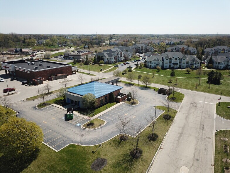 More Photos Of 1271 W Il Route 134, Round Lake Bank For Lease