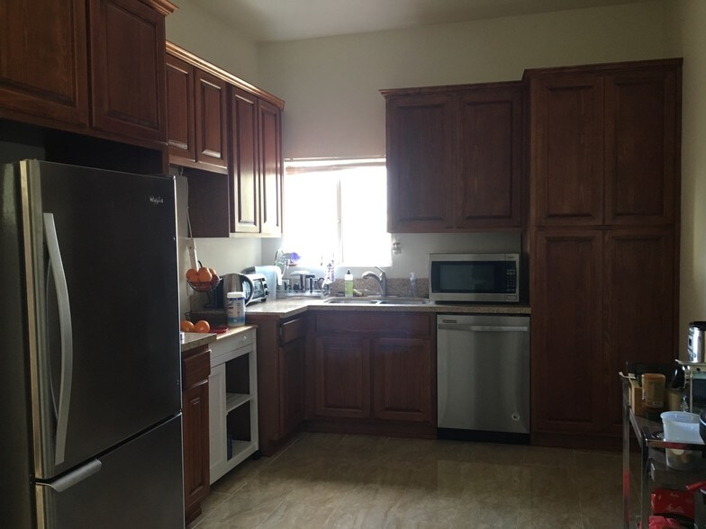 More Photos Of 1120 Princeton Dr, Marina Del Rey Office For Lease