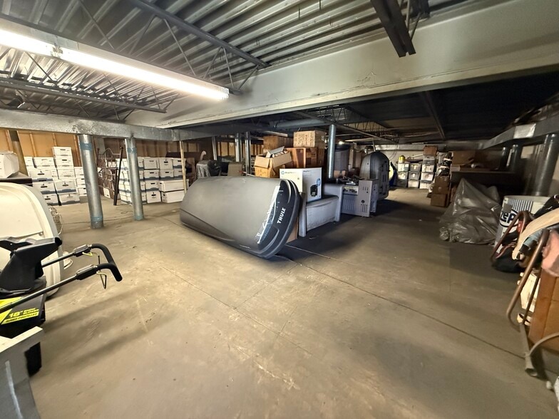More Photos Of 135 Martin Ln, Elk Grove Village Warehouse For Sale