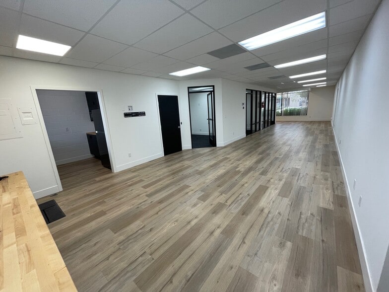 More Photos Of 3212-3214 W Burbank Blvd, Burbank Office For Lease