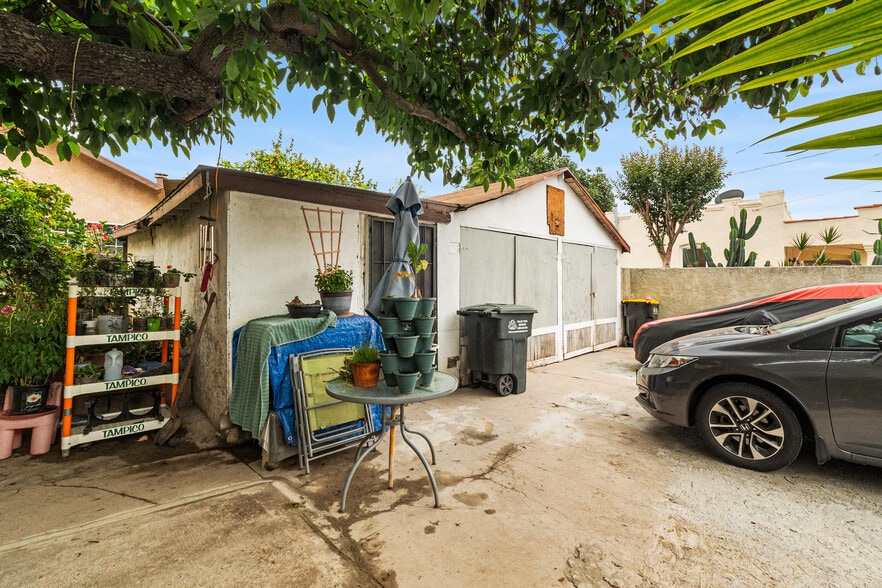 More Photos Of 600 S Ditman Ave, Los Angeles Multifamily For Sale