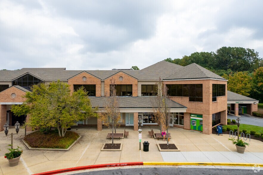 More Photos Of 8640 Guilford Rd, Columbia Unknown For Lease