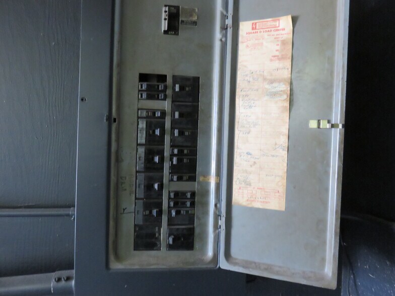 More Photos Of 26545 Drew Ave, Elko New Market Auto Repair For Lease