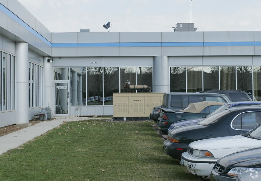 More Photos Of 31 Inwood Rd, Rocky Hill Flex For Sale