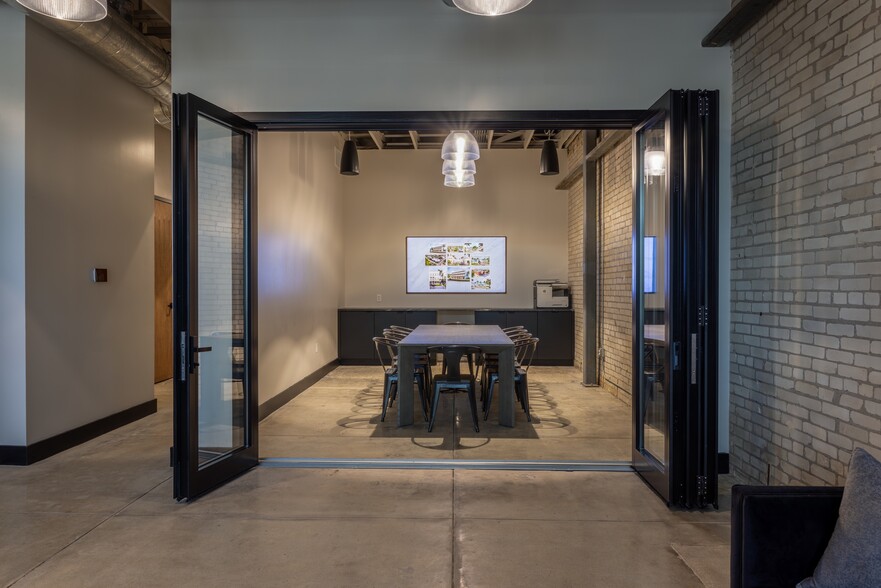 More Photos Of 1502 N Nebraska Ave, Tampa Storefront Retail Office For Sale