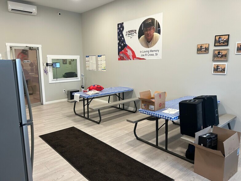 More Photos Of 8977 Williamsport Pike, Falling Waters Warehouse For Sale