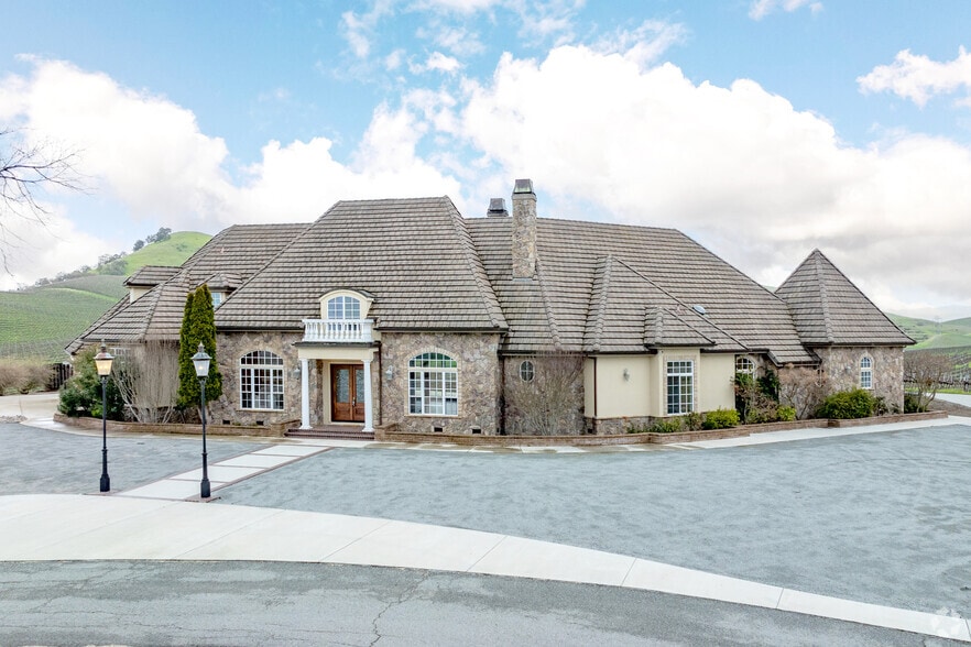 More Photos Of 12839 Airline Hwy, Paicines Winery Vineyard For Sale