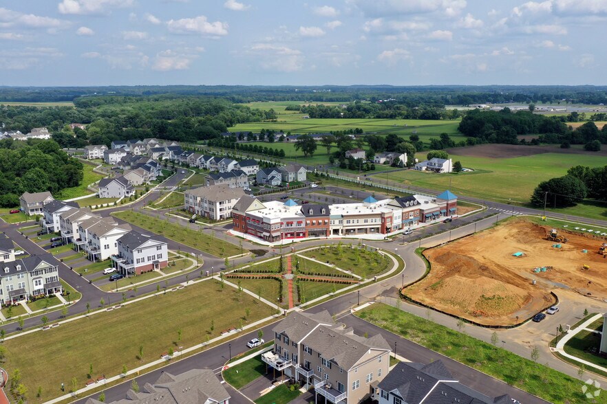 More Photos Of 90-105 Saddle Way, Chesterfield Apartments For Lease