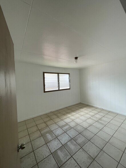 More Photos Of 1077 Kinau St, Honolulu Multifamily For Sale