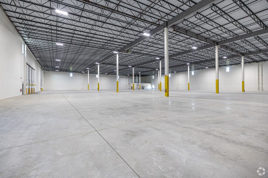 More Photos Of 13301 4 Mile Rd, Caledonia Warehouse For Lease