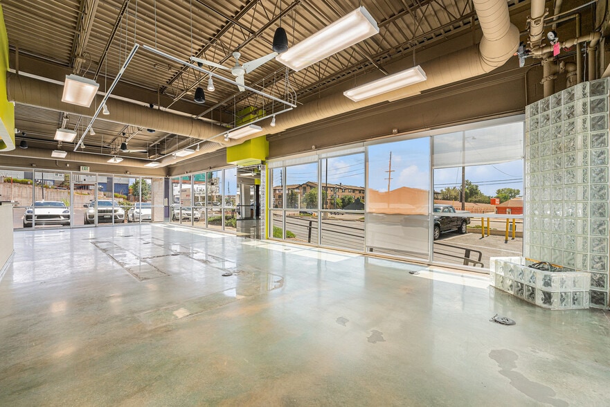 More Photos Of 5075 Leetsdale Dr, Denver Unknown For Lease