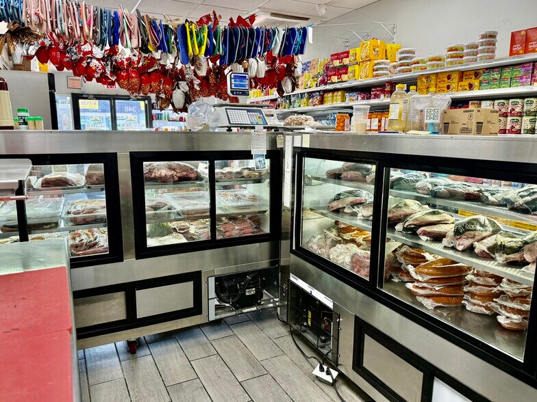 More Photos Of 346 Hillside Ave, Williston Park Storefront For Sale