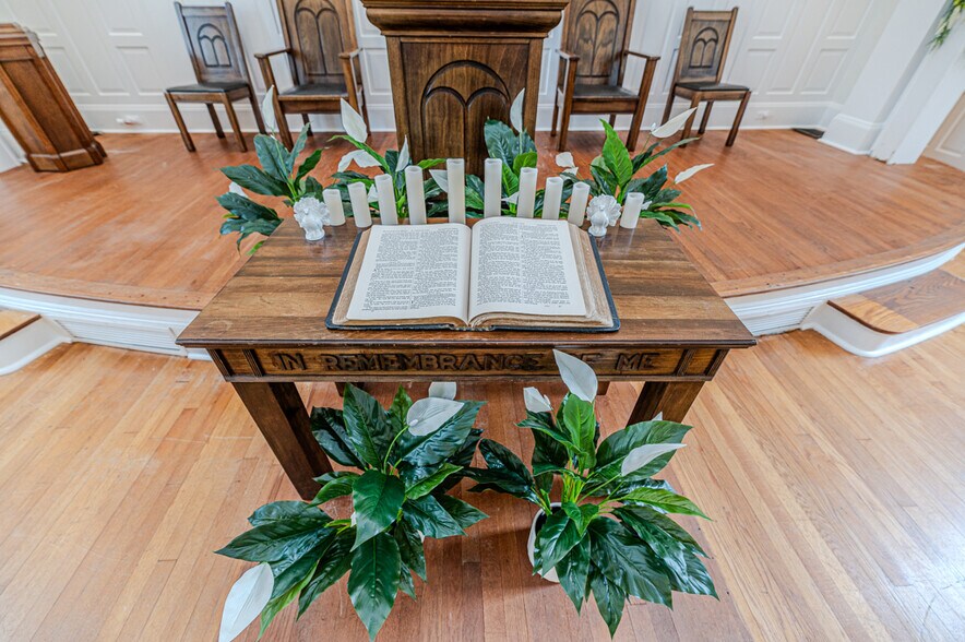 More Photos Of 211 Main st, Broadway Religious Facility For Sale