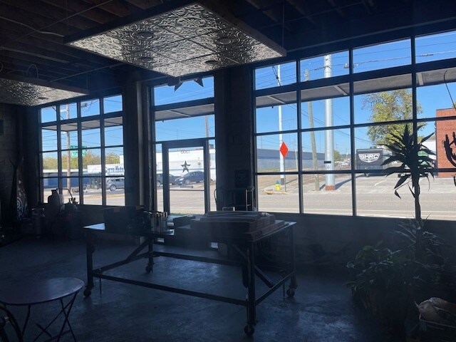 More Photos Of 1300 McCalla Ave, Knoxville Freestanding For Sale