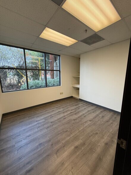 More Photos Of 5365 Brooks St, Montclair Warehouse For Lease