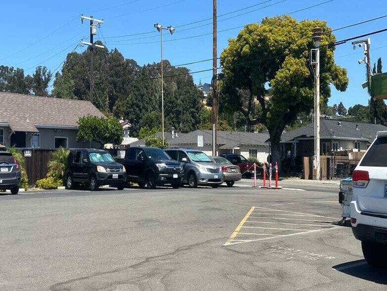 More Photos Of 19740 Mission Blvd, Hayward Restaurant For Sale