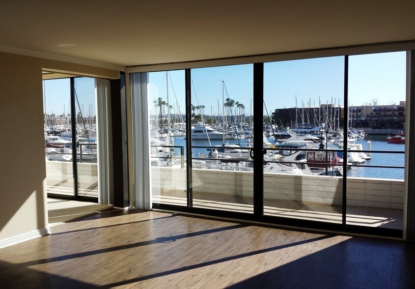 More Photos Of Marina City Club, Marina Del Rey Coworking Space